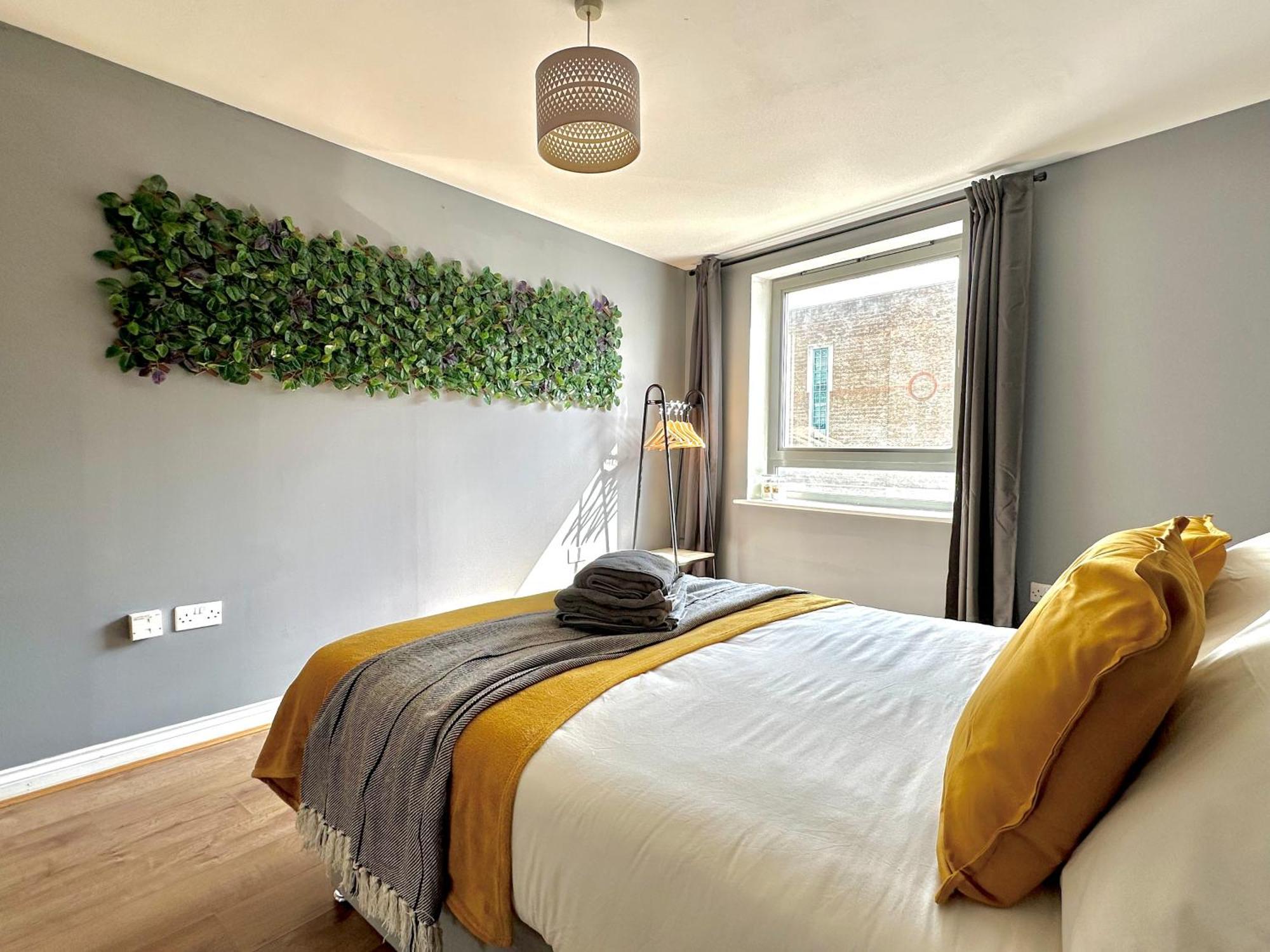 Watford Serviced Apartment, Free Parking, City Centre Bagian luar foto